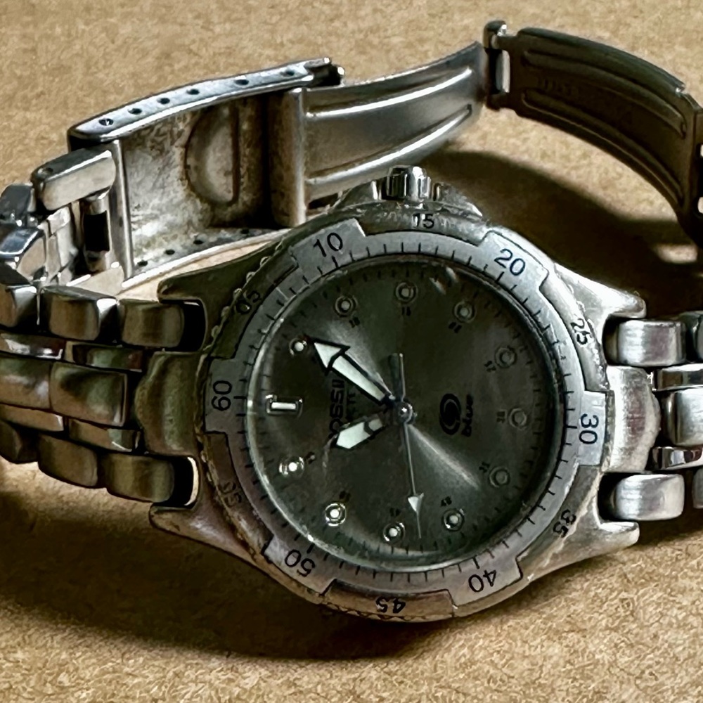 Fossil Watch - Picture 6 of 6